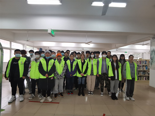 全体合影_副本.jpg 全体合影_副本.jpg